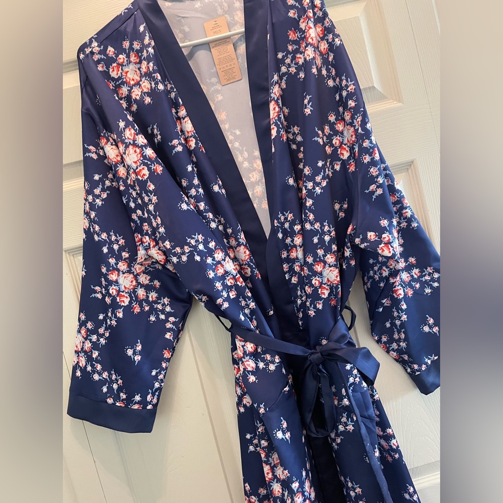Navy Floral Print Robe by Morgan Lane Plus SZ